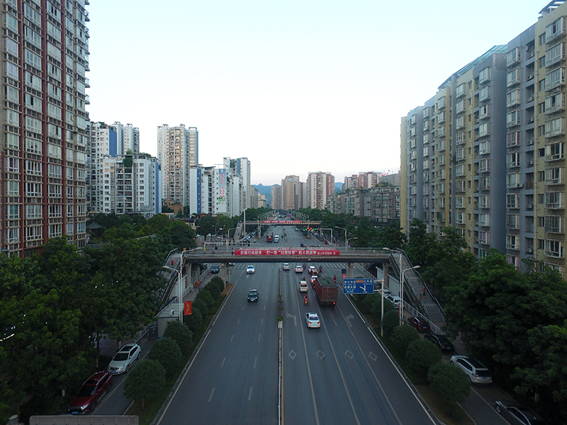 三環(huán)路人行天橋
